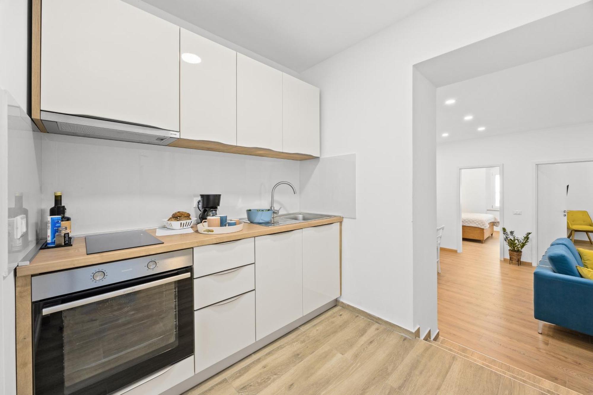 Old Tower Center 2 Apartman *