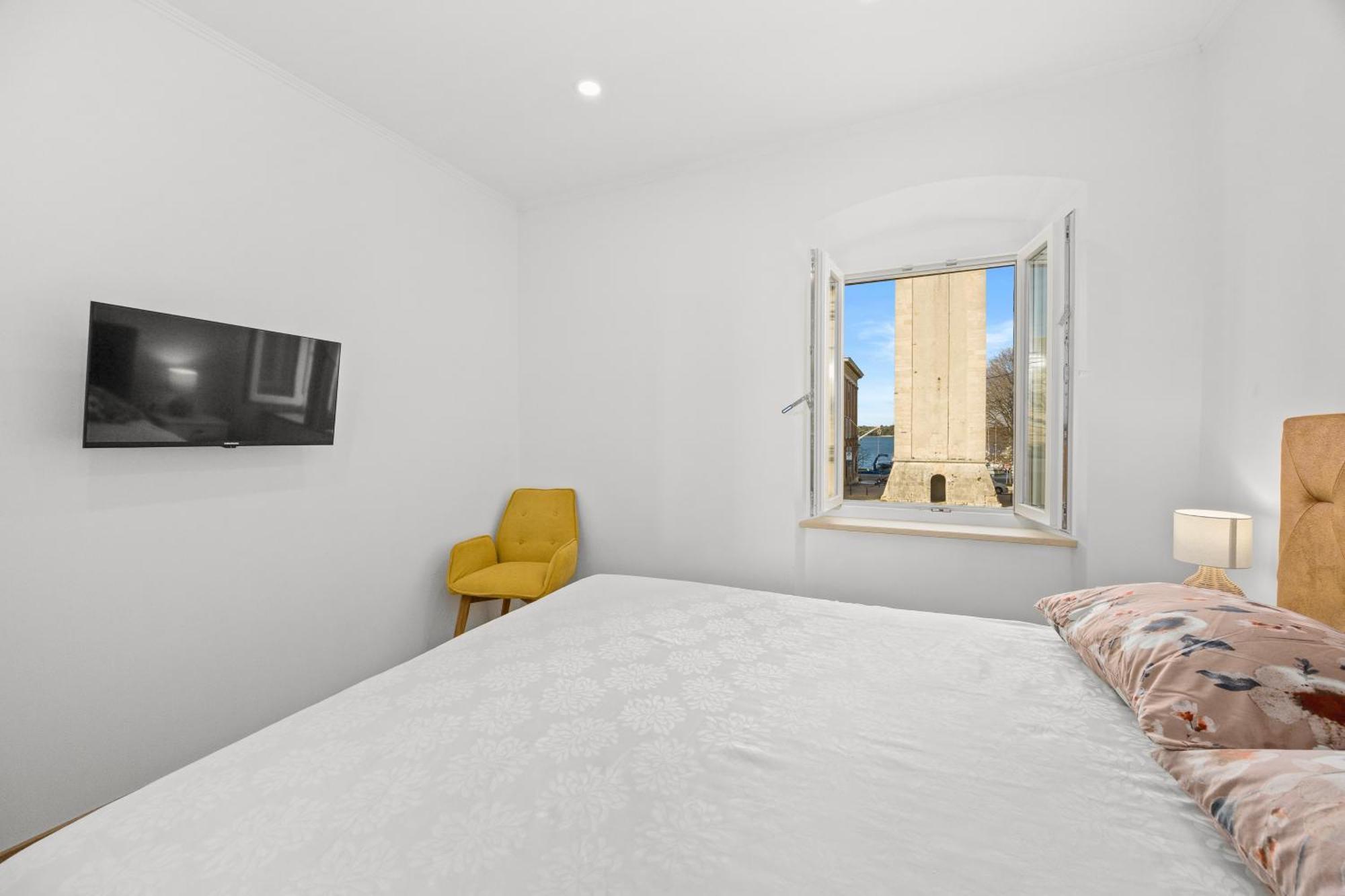 Apartman Old Tower Center 2 *